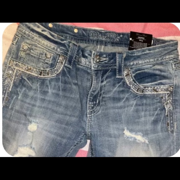 Miss Me Jeans Size 29 Cropped NWT
Gorgeous Jeans - Picture 10 of 11